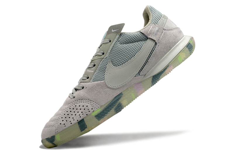 NIKE STREET GATO (IC)
