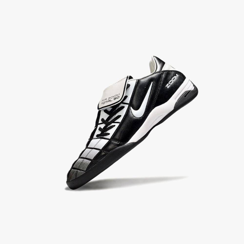 NIKE TOTAL 90 (IC)