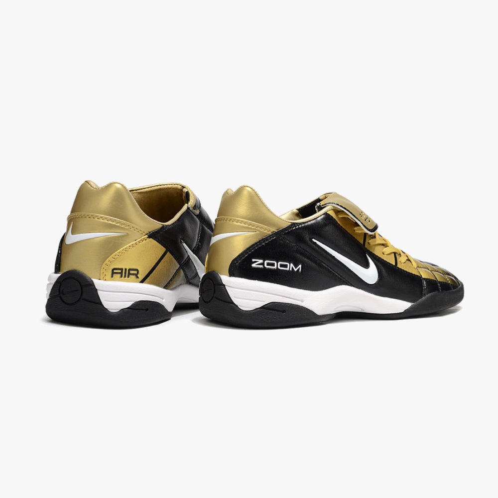 NIKE TOTAL 90 (IC)