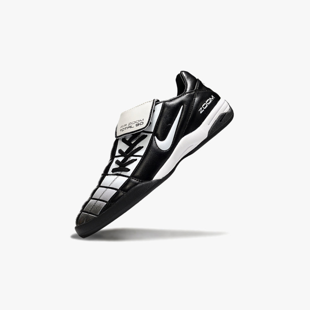 NIKE TOTAL 90 (IC)