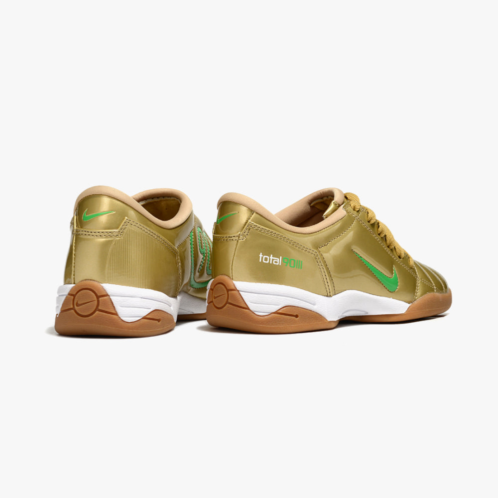 NIKE TOTAL 90 (IC)