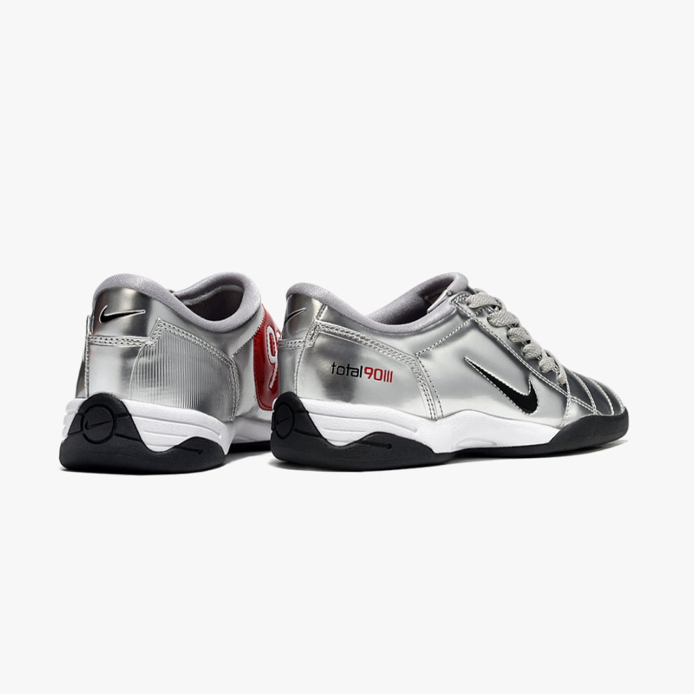 NIKE TOTAL 90 (IC)