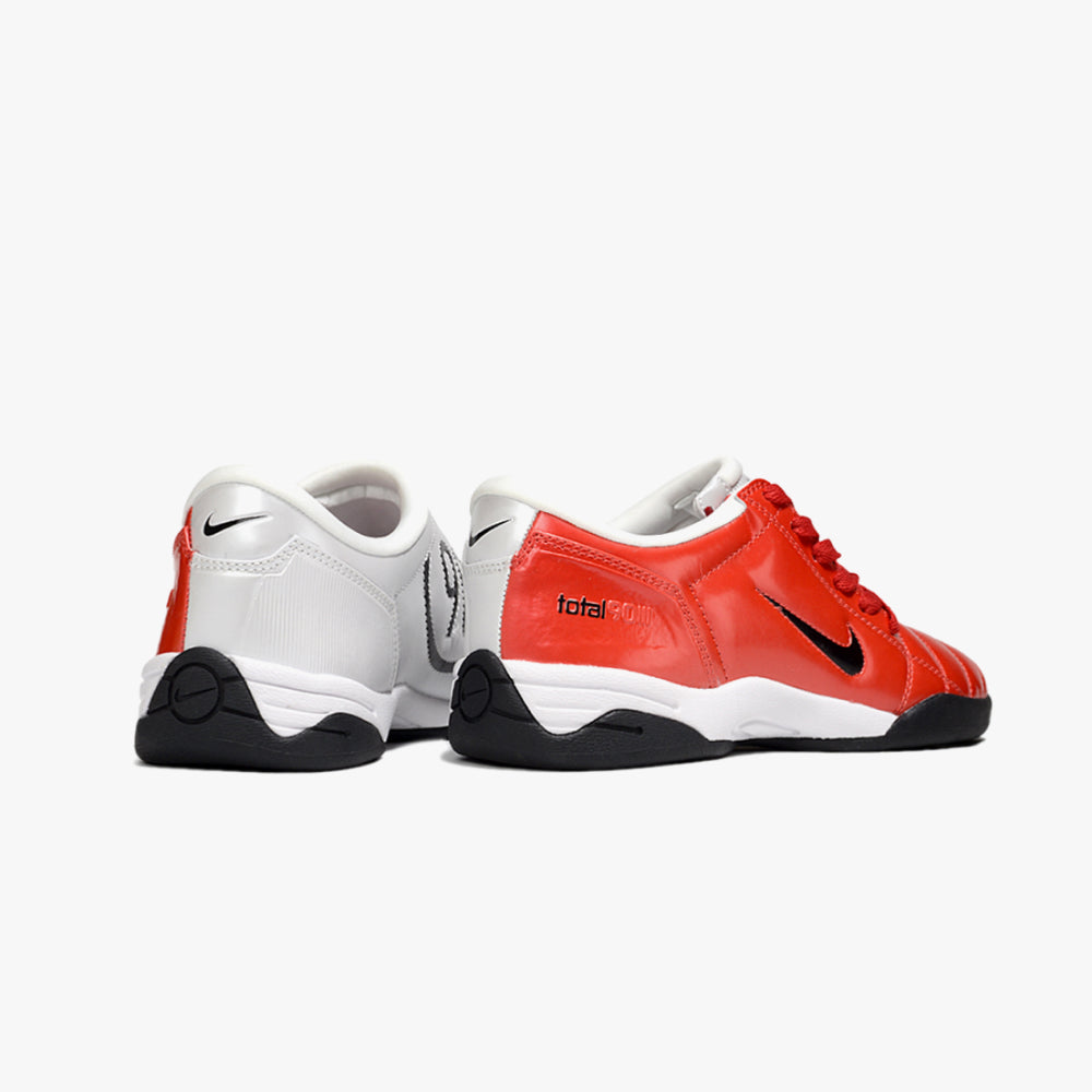NIKE TOTAL 90 (IC)