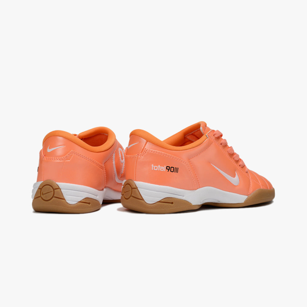NIKE TOTAL 90 (IC)