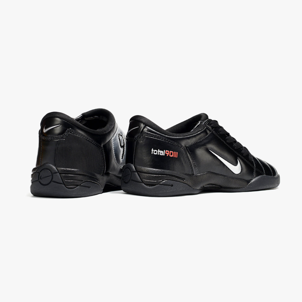 NIKE TOTAL 90 (IC)