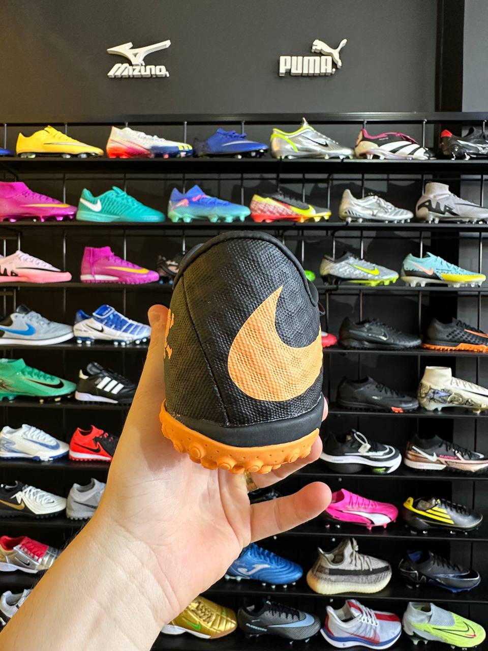 NIKE HYPERVENOM TF + BRINDE (PRONTA ENTREGA)