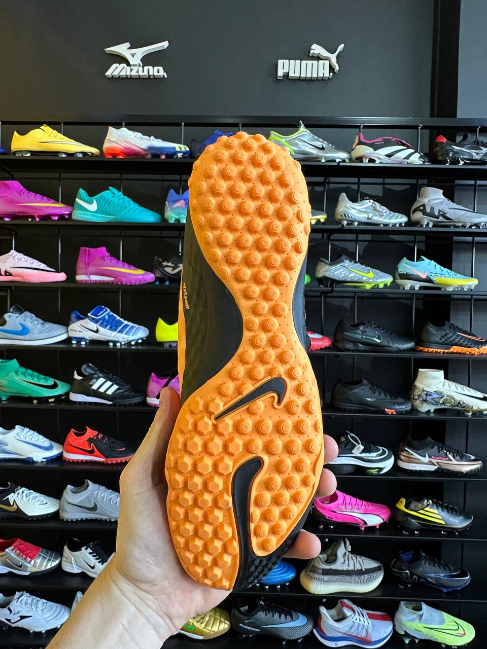 NIKE HYPERVENOM TF + BRINDE (PRONTA ENTREGA)