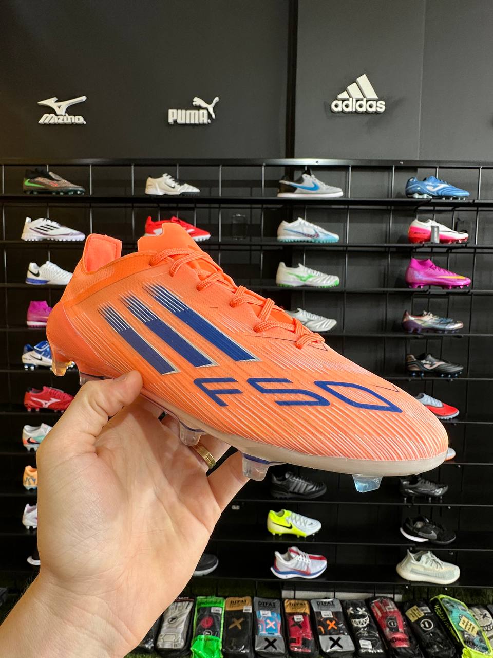 ADIDAS F50 FG  + BRINDES (PRONTA ENTREGA)