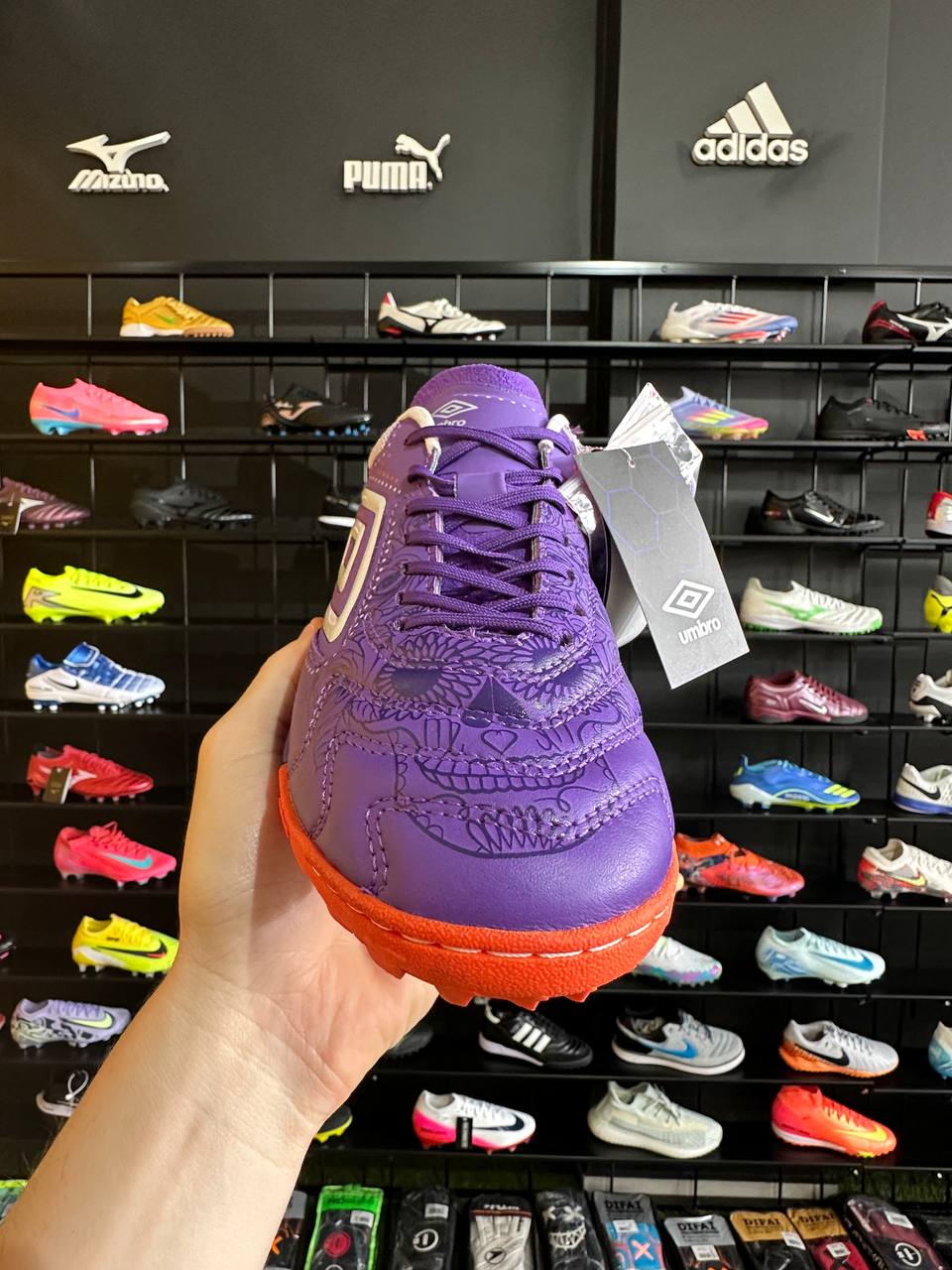 UMBRO ADAMANT HALLOWEN PRONTA ENTREGA