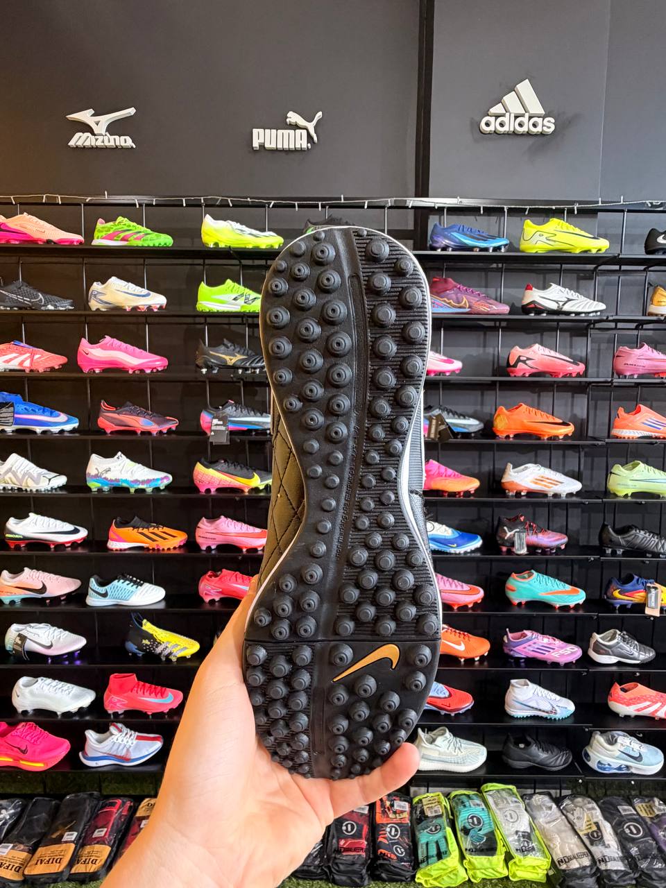 NIKE TIEMPO LEGEND 10 ELITE (TF) PRONTA ENTREGA