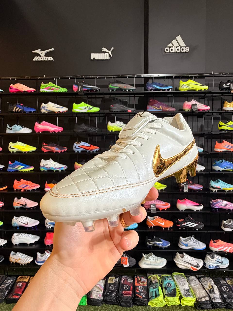 NIKE TIEMPO LEGEND R10 ELITE (FG) PRONTA ENTREGA