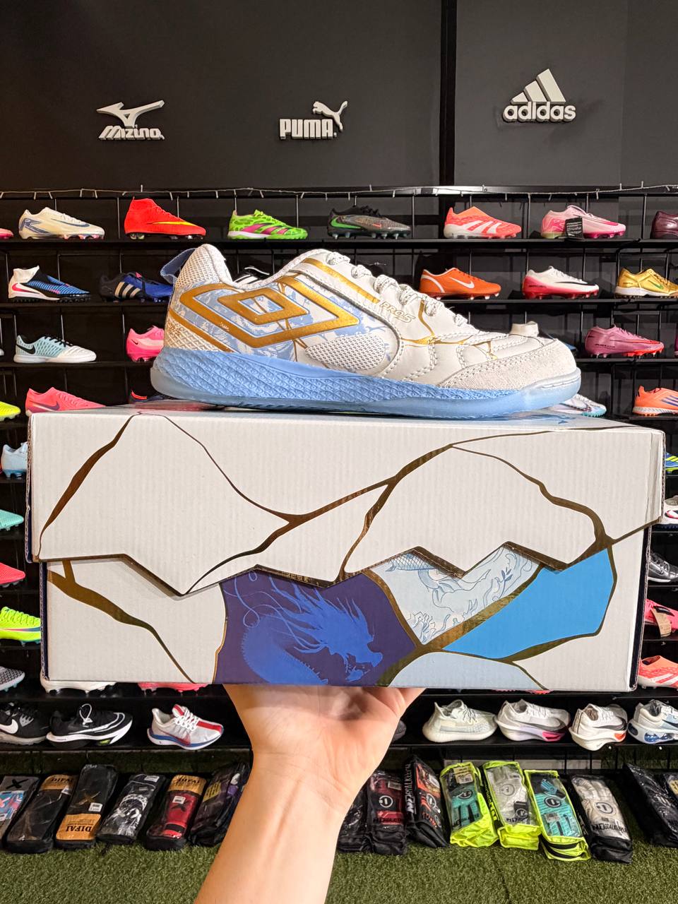 UMBRO PRO 5 BUMP KINTSUGI (IC) PRONTA ENTREGA