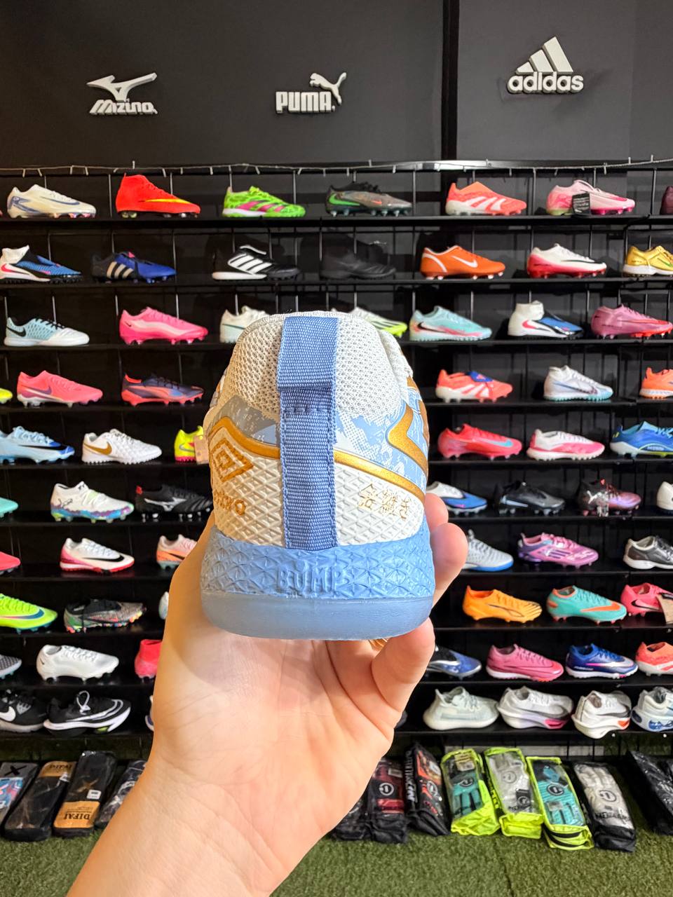 UMBRO PRO 5 BUMP KINTSUGI (IC) PRONTA ENTREGA