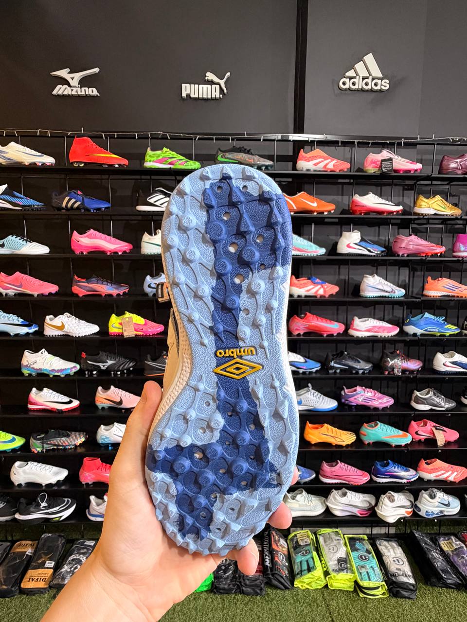 UMBRO ADAMANT MASTER CLASS PRO BUMP KINTSUGI (TF) PRONTA ENTREGA