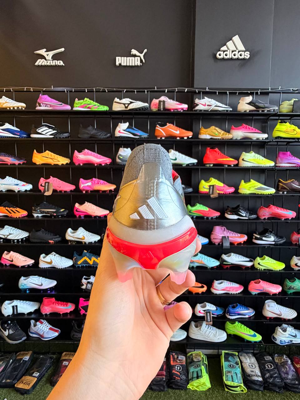 ADIDAS PREDATOR ELITE (FG) PRONTA ENTREGA