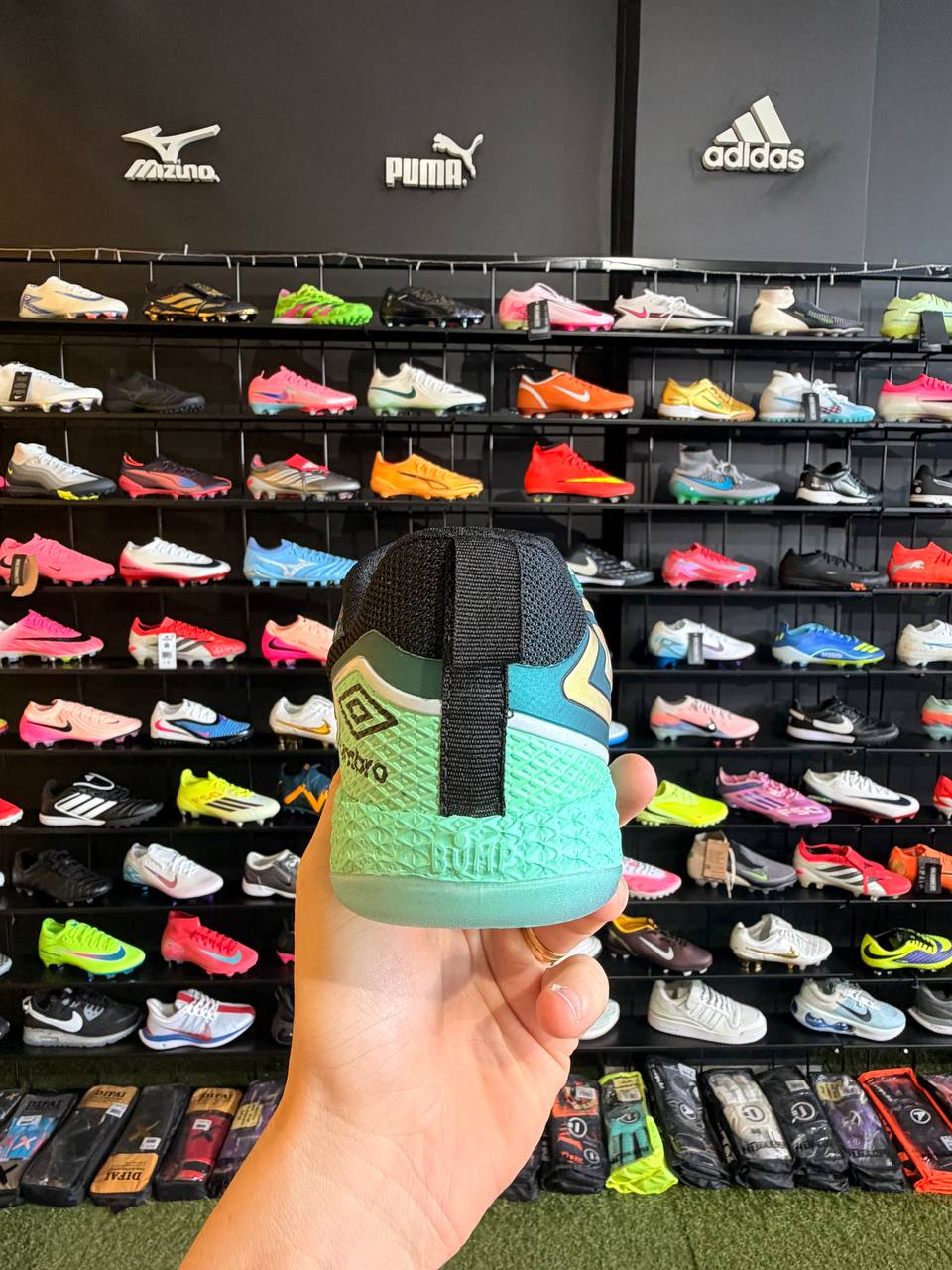 UMBRO PRO 5 BUMP (IC) PRONTA ENTREGA