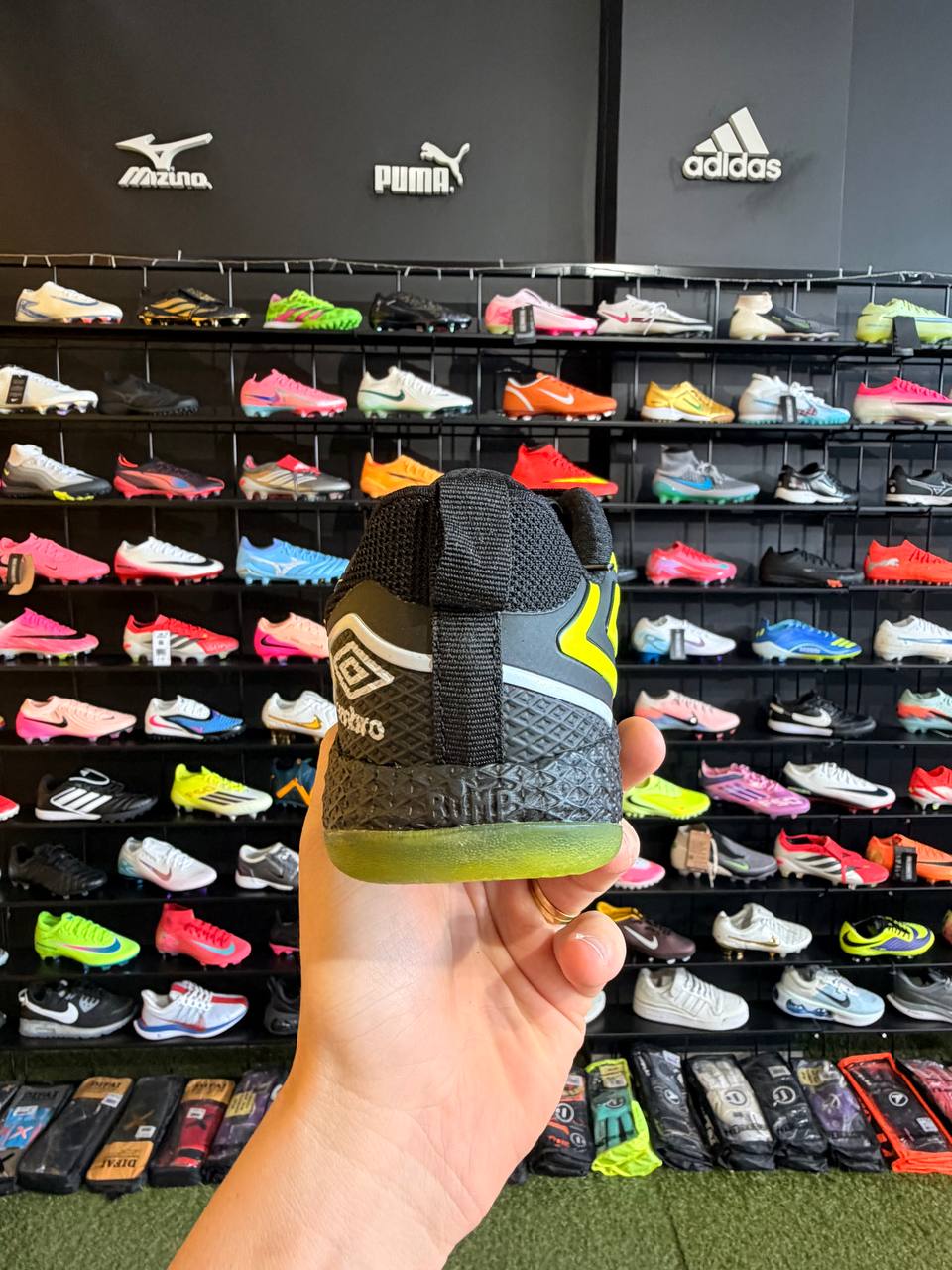 UMBRO PRO 5 BUMP (IC) PRONTA ENTREGA