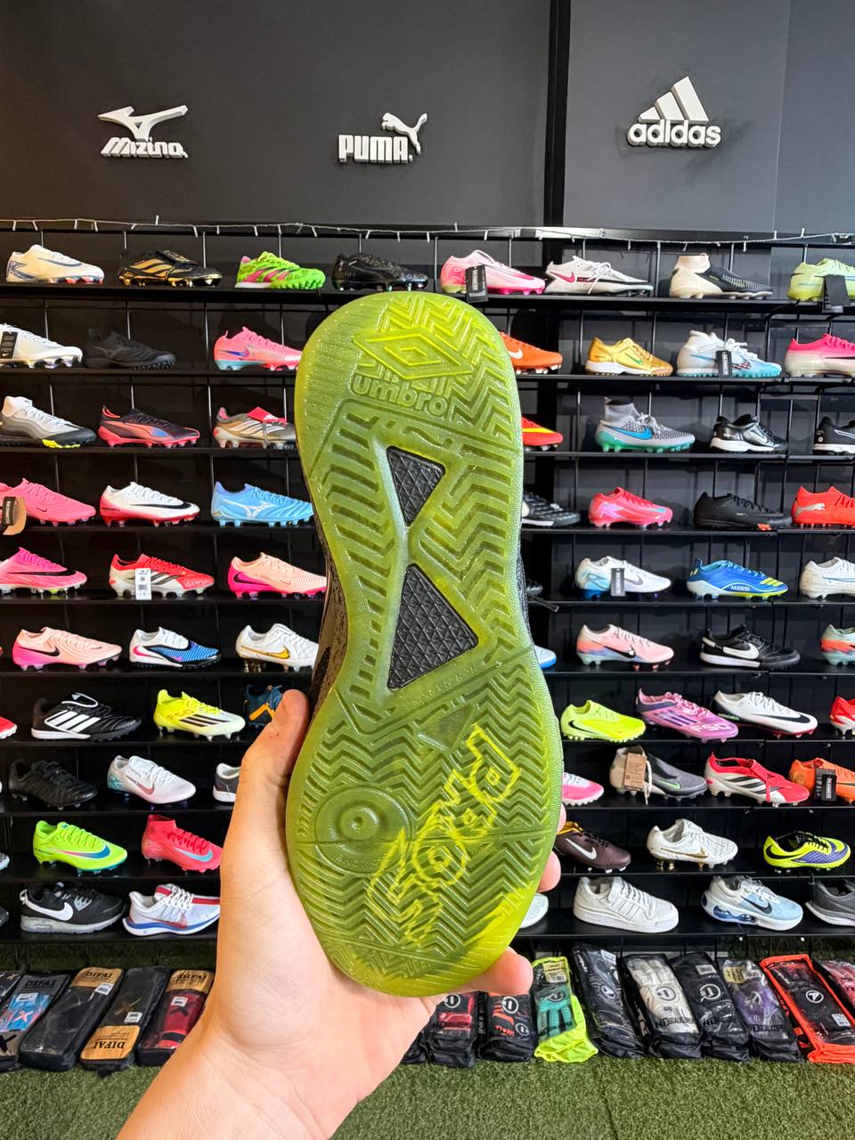UMBRO PRO 5 BUMP (IC) PRONTA ENTREGA