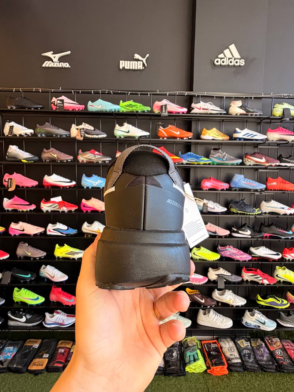 ADIDAS ADIZERO EVO SL