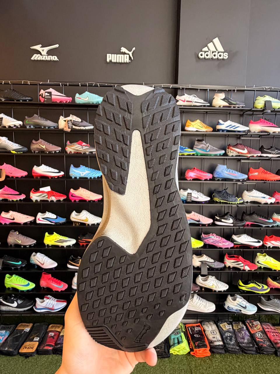 ADIDAS ADIZERO EVO SL
