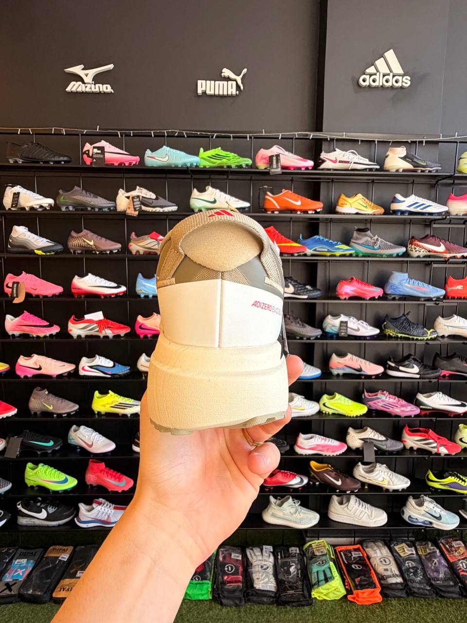 ADIDAS ADIZERO EVO SL