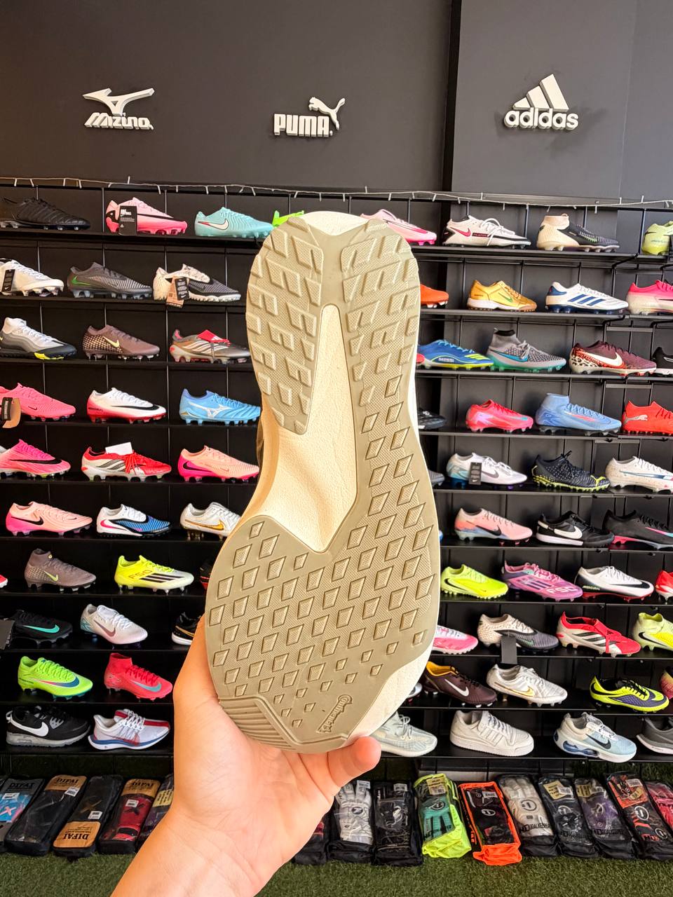 ADIDAS ADIZERO EVO SL