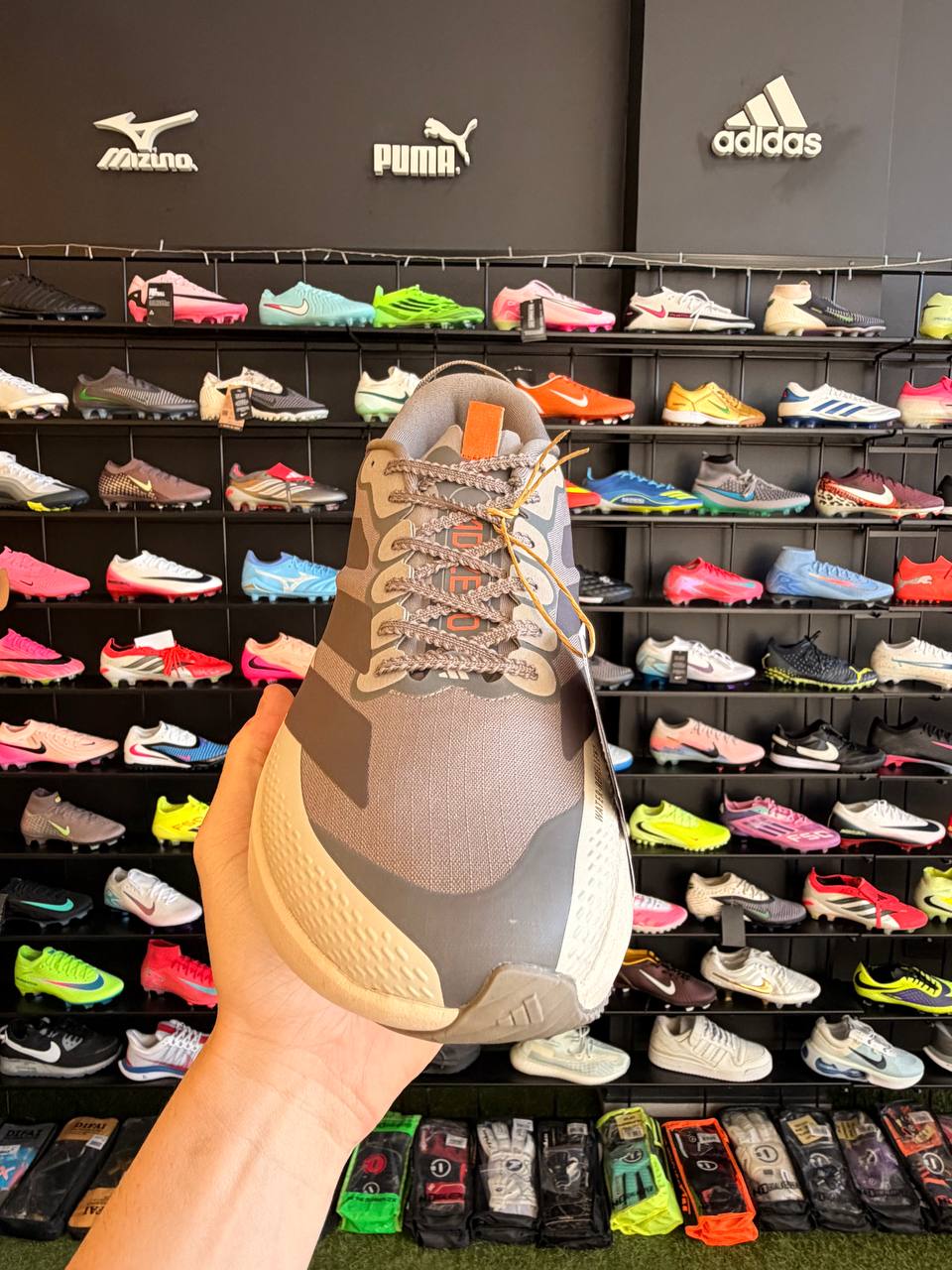 ADIDAS ADIZERO EVO SL