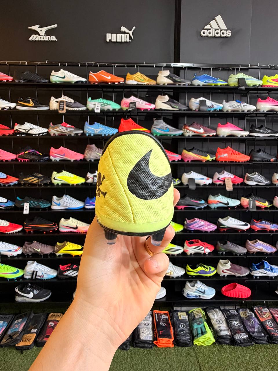 NIKE HYPERVENOM ELITE (FG) PRONTA ENTREGA