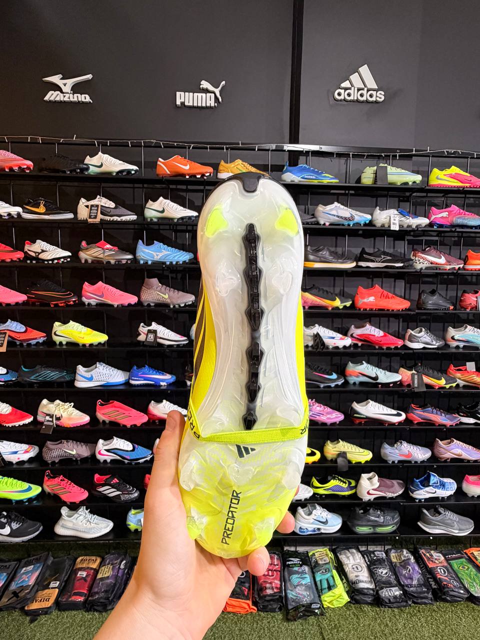 ADIDAS PREDATOR ELITE (FG) PRONTA ENTREGA