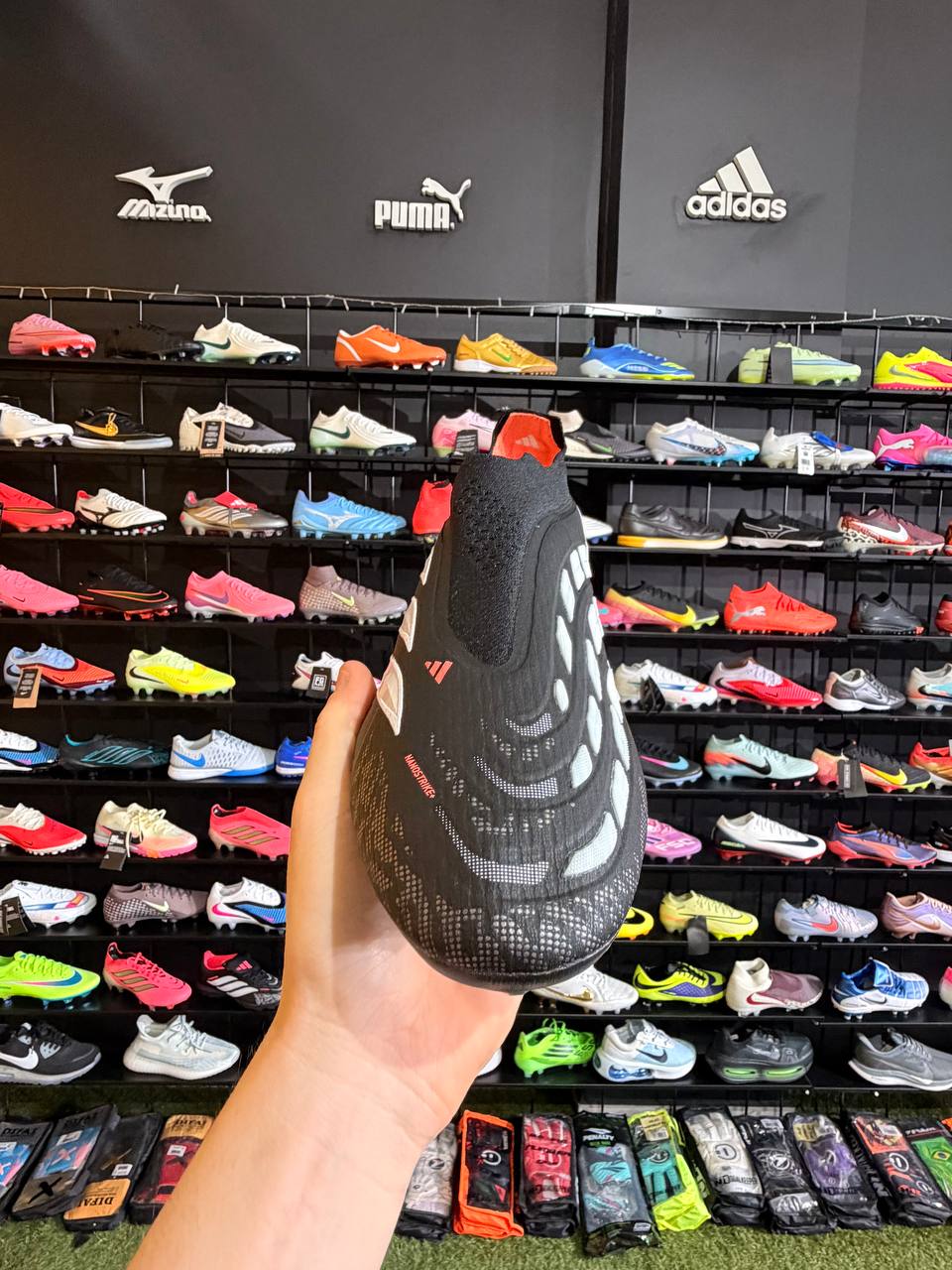 ADIDAS PREDATOR ELITE (FG) PRONTA ENTREGA