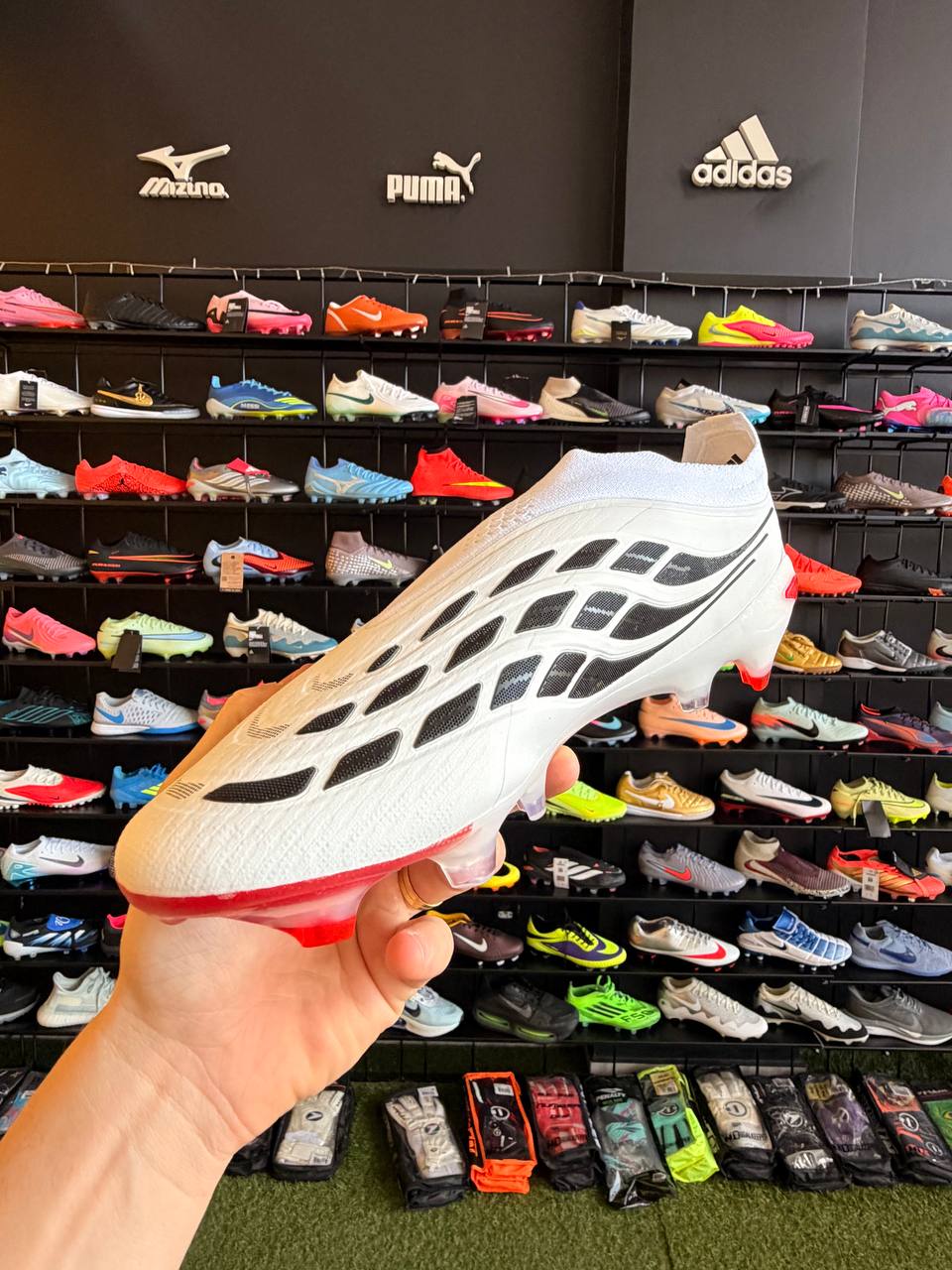 ADIDAS PREDATOR ELITE (FG) PRONTA ENTREGA