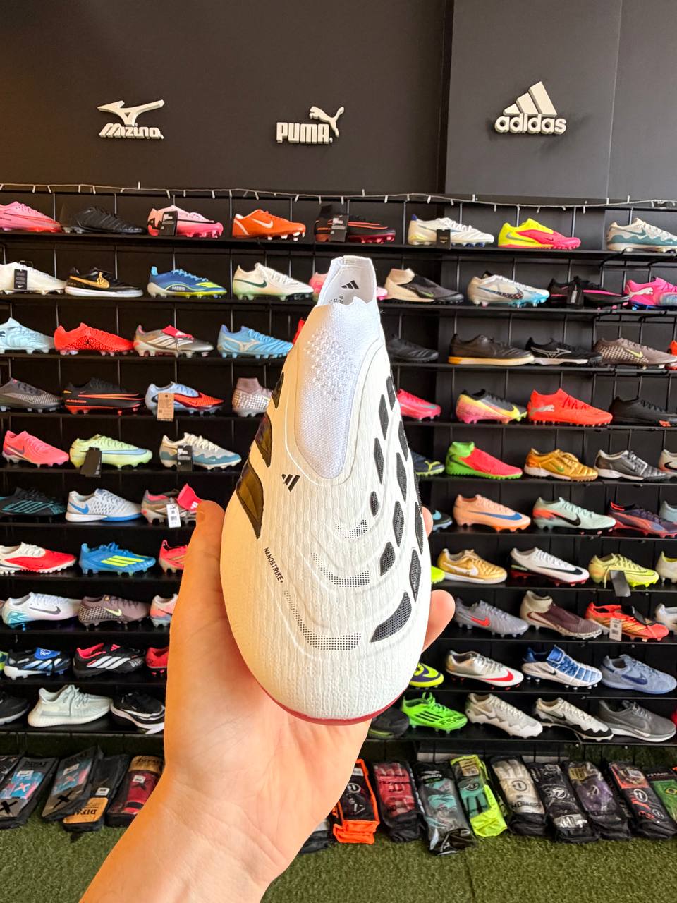 ADIDAS PREDATOR ELITE (FG) PRONTA ENTREGA