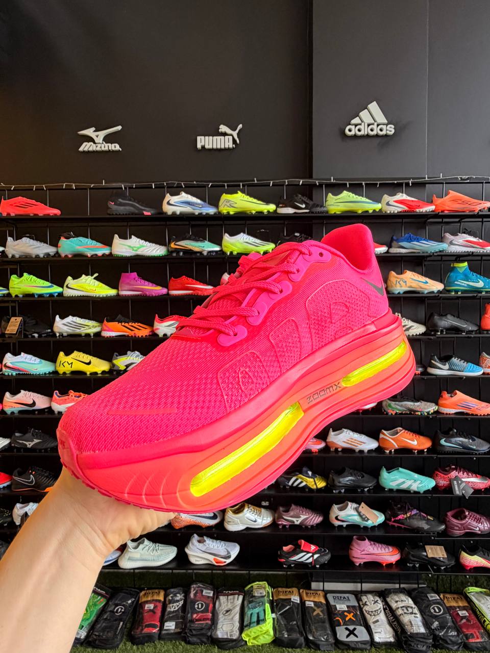 TENIS NIKE VOMERO PREMIUM PRONTA ENTREGA