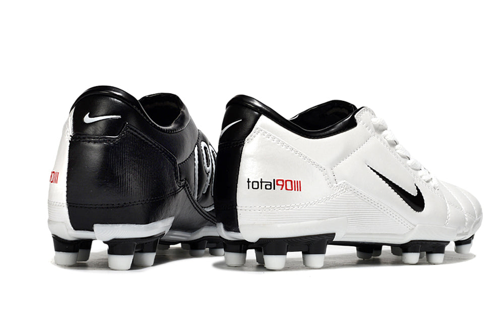 Chuteira NIKE TOTAL 90
