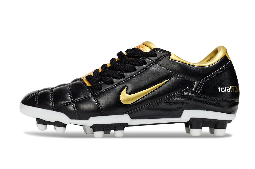 Chuteira NIKE TOTAL 90
